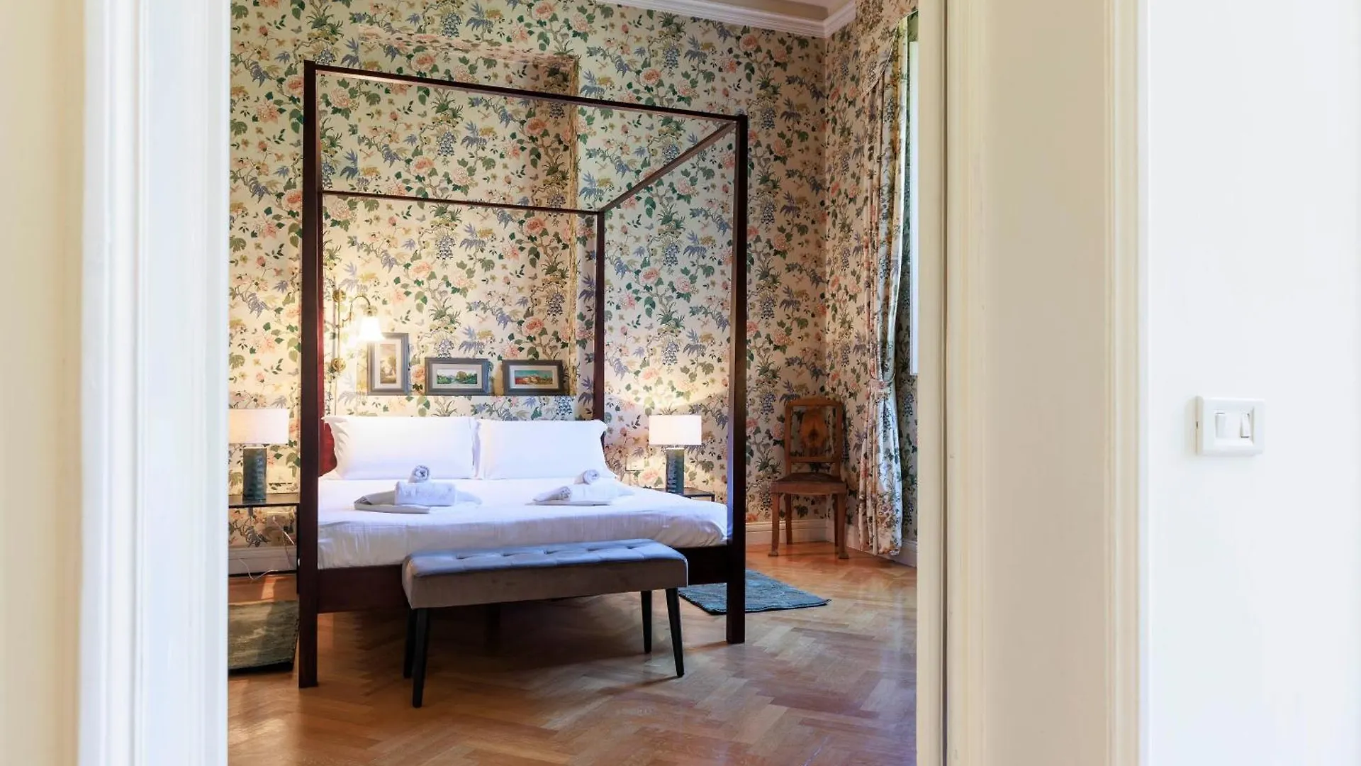 Florence Huge Apartment With Private Garden Olaszország